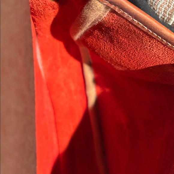 Dooney & Bourke vintage red leather cross body purse equestrian flap - Picture 5 of 8